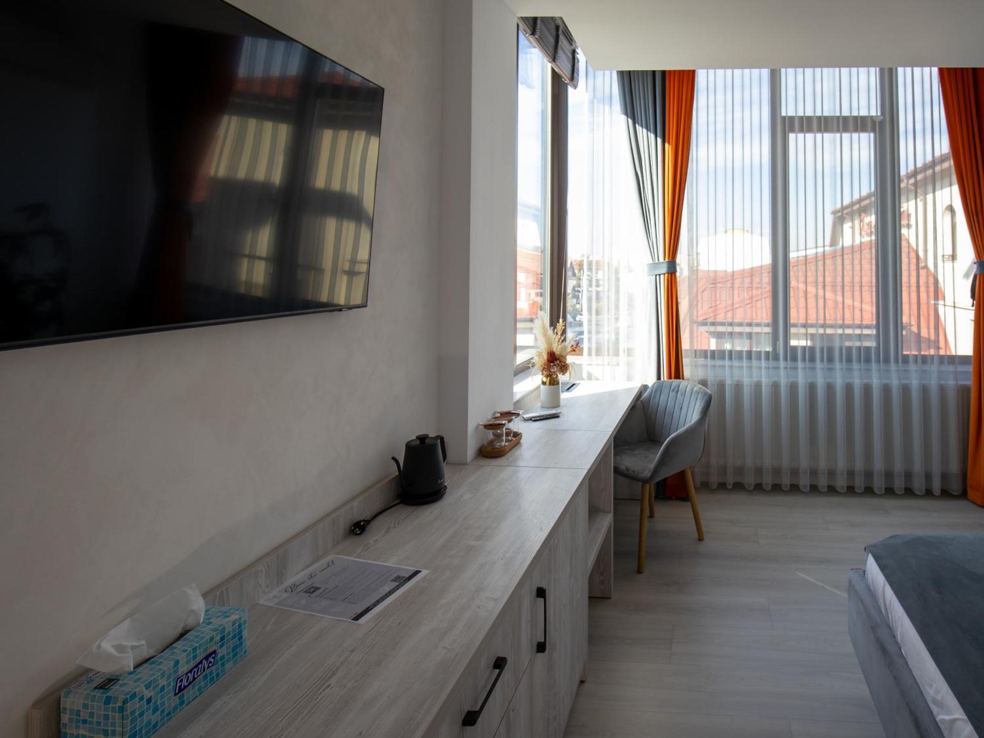 Casa Munteneasca Alessandro Piteşti Exteriör bild